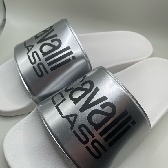 Roberto Cavalli Women's White and Silver Sandals Size:39 - Picture 5 of 5